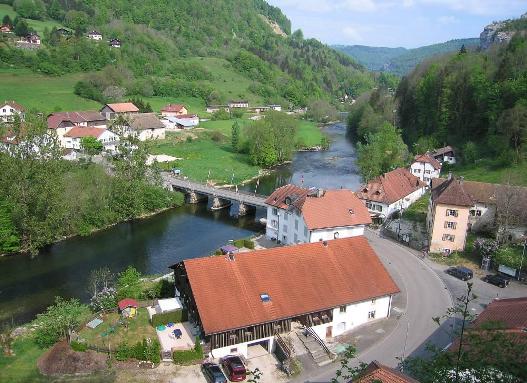 Doubs-frontière : Goumois, village franco-suisse